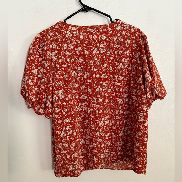 Floral Red Button-up Blouse, Size L - Picture 4 of 4